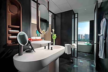 Standard King Room with River View