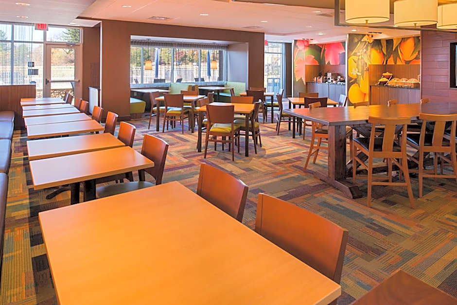 Fairfield Inn & Suites by Marriott Akron Stow