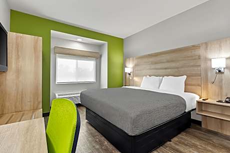 King Room - Accessible/Non-Smoking