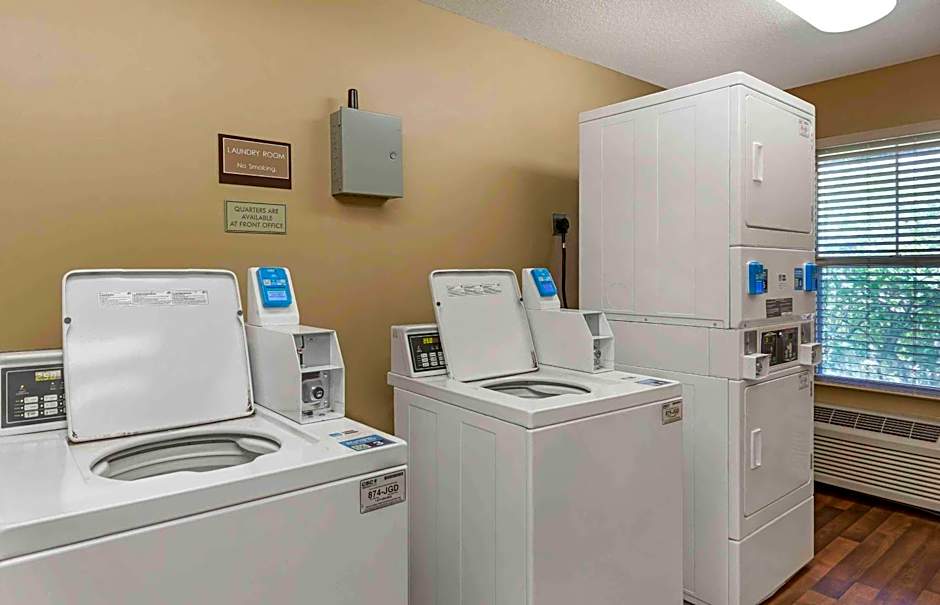 Extended Stay America Suites - Raleigh - RTP - 4919 Miami Blvd.