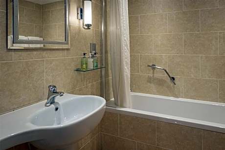 2 Single Beds, Standard Room, Free High Speed Internet, Comfort, Non-Smoking