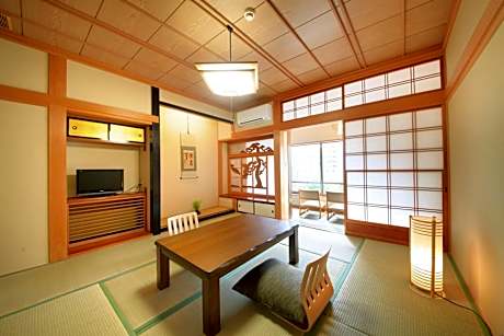 Japanese-Style Room with Open-Air Bath