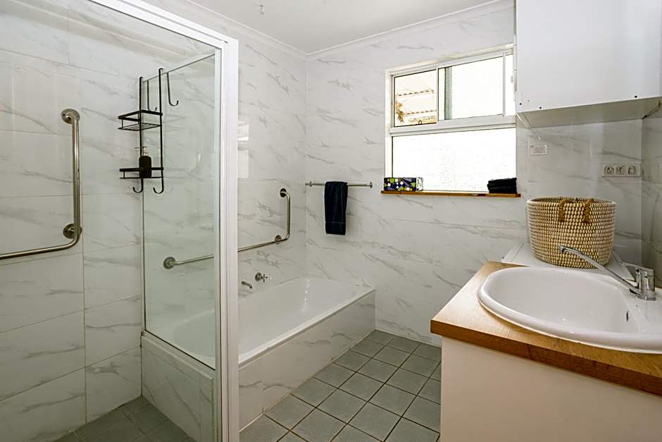 Albany Harbourside Apartments And Houses