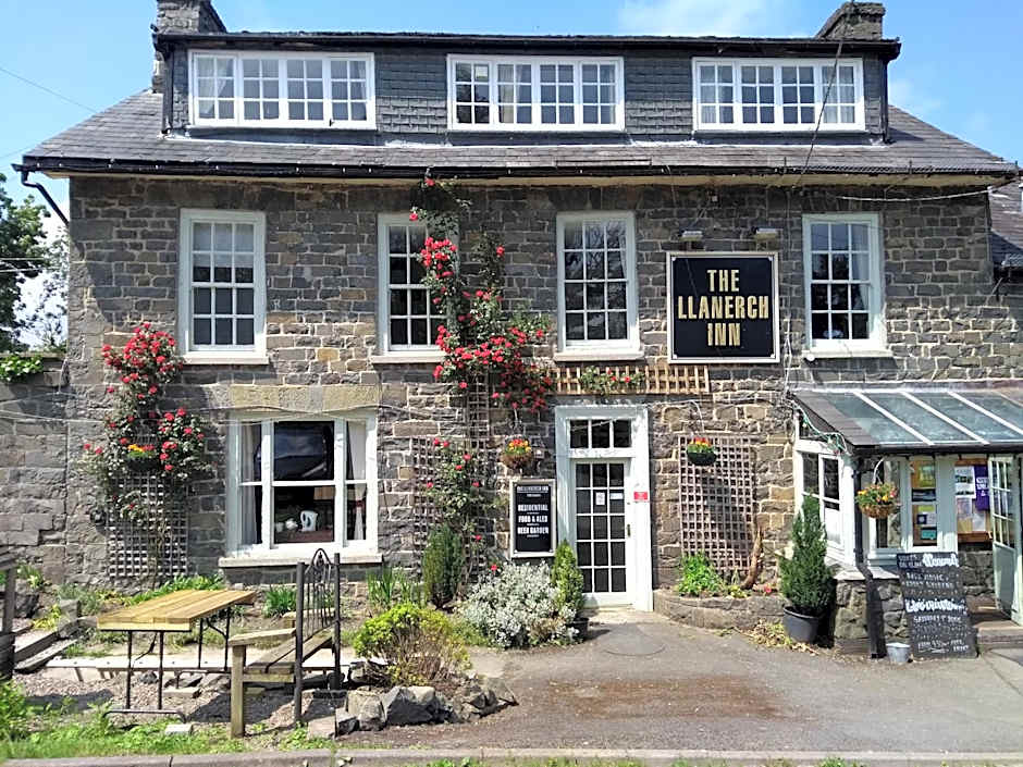 Llanerch Inn