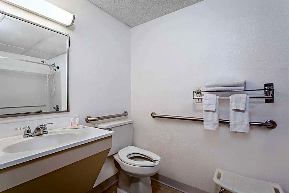 Super 8 by Wyndham Oneonta/Cooperstown