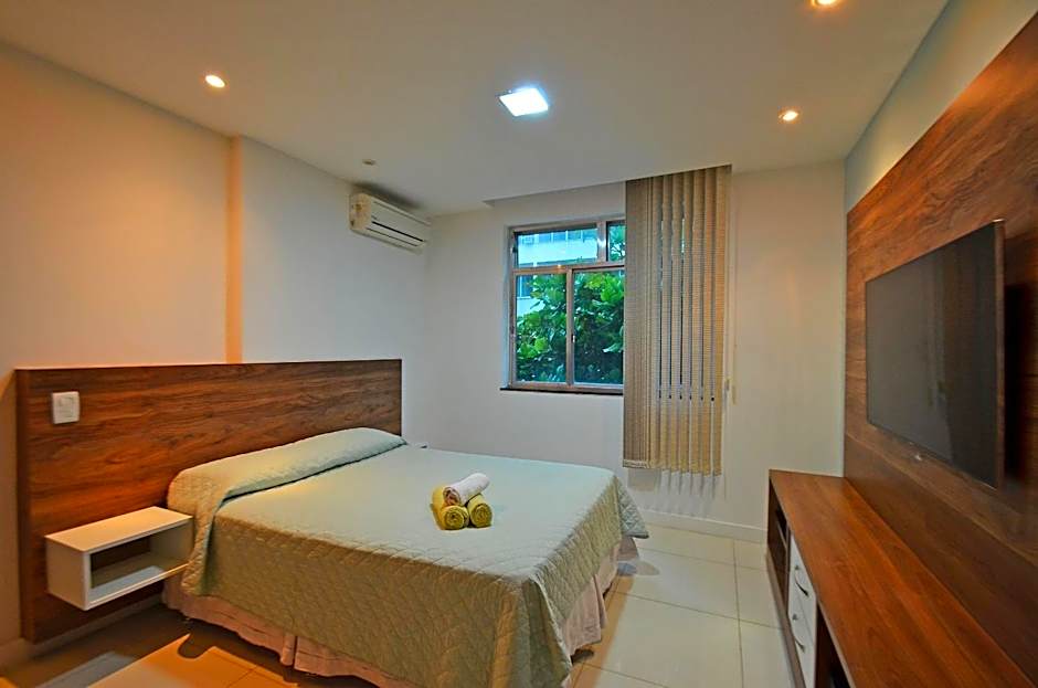 Comfortable 3 Bedrooms: Side Sea View