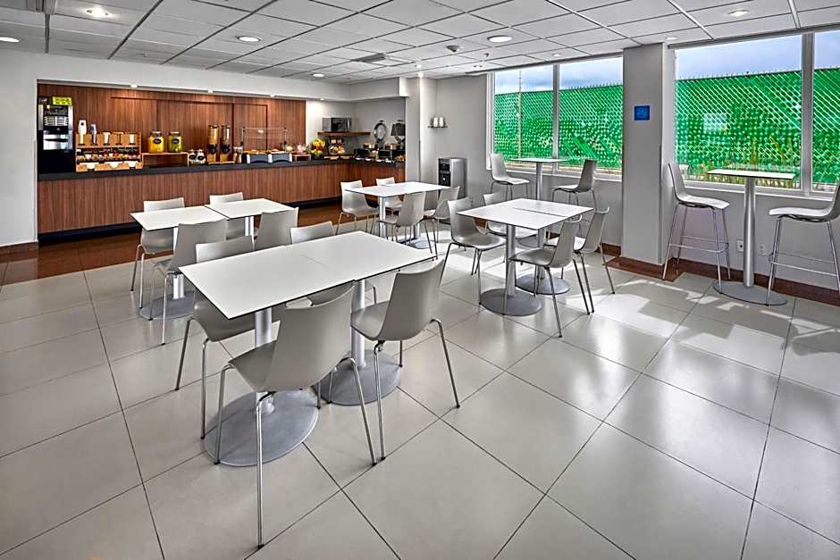 City Express by Marriott Lazaro Cardenas