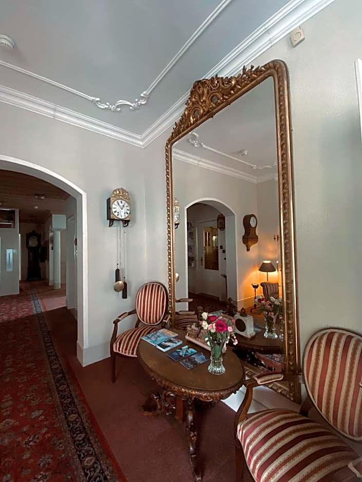Hotel De La Paix