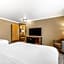 Comfort Inn & Suites Redwood Country