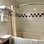 Quality Inn Ottawa near Starved Rock State Park