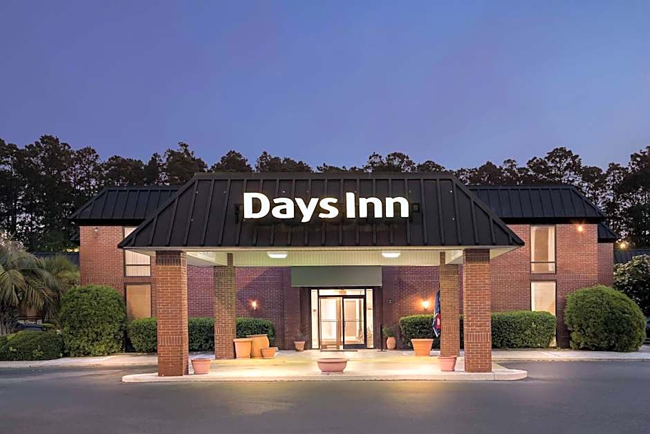 Days Inn by Wyndham Statesboro