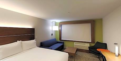 King Suite - Communication Accessible