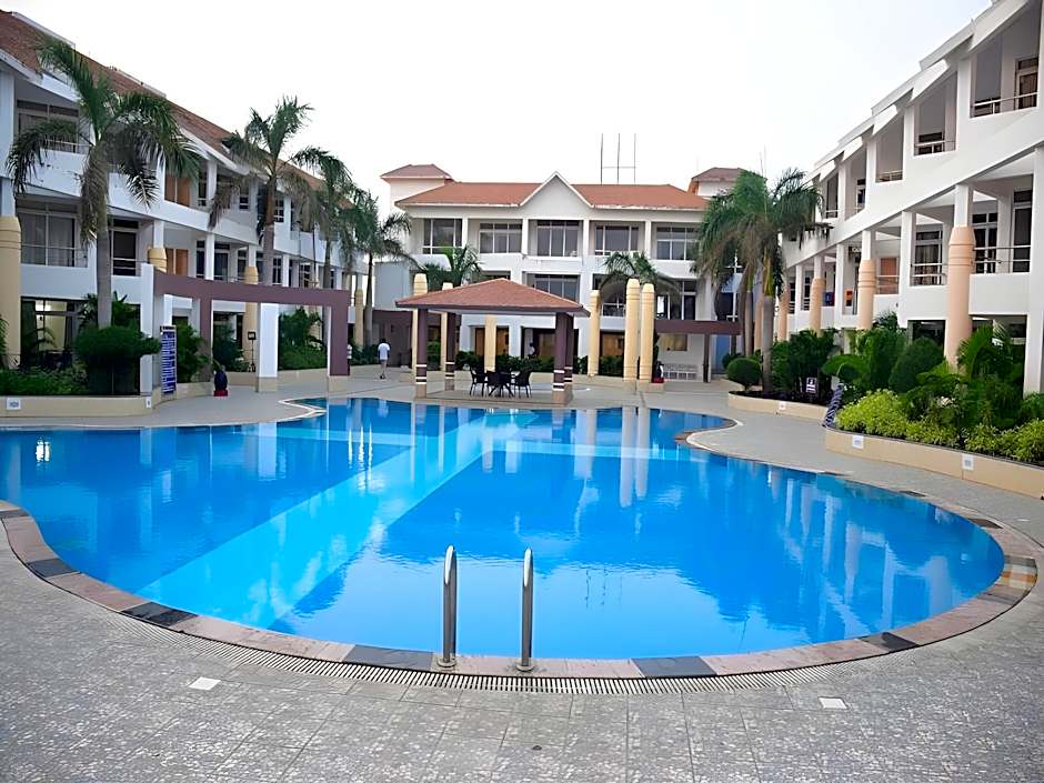 Photo 1 of 50 of Empires Hotel