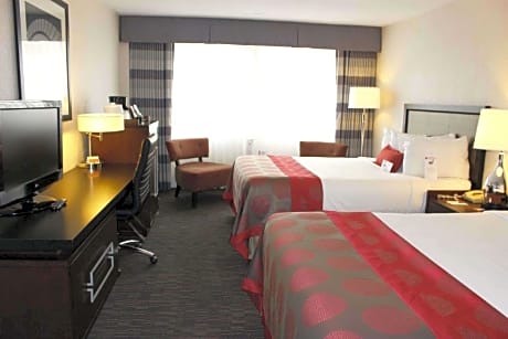 1 King Bed One-Bedroom Penthouse Suite Non-Smoking