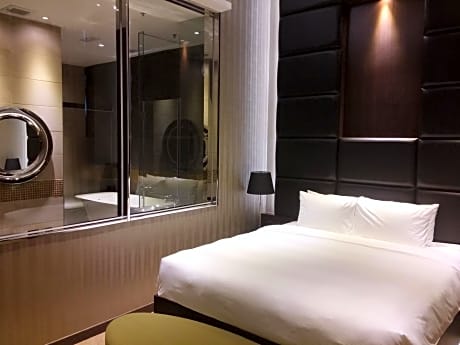 Gloucester King Suite