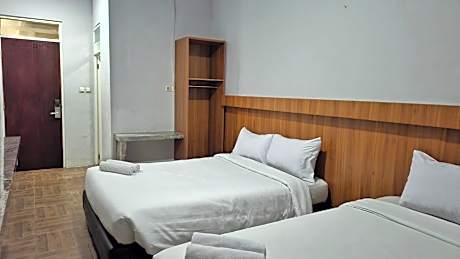 Standard Family Room