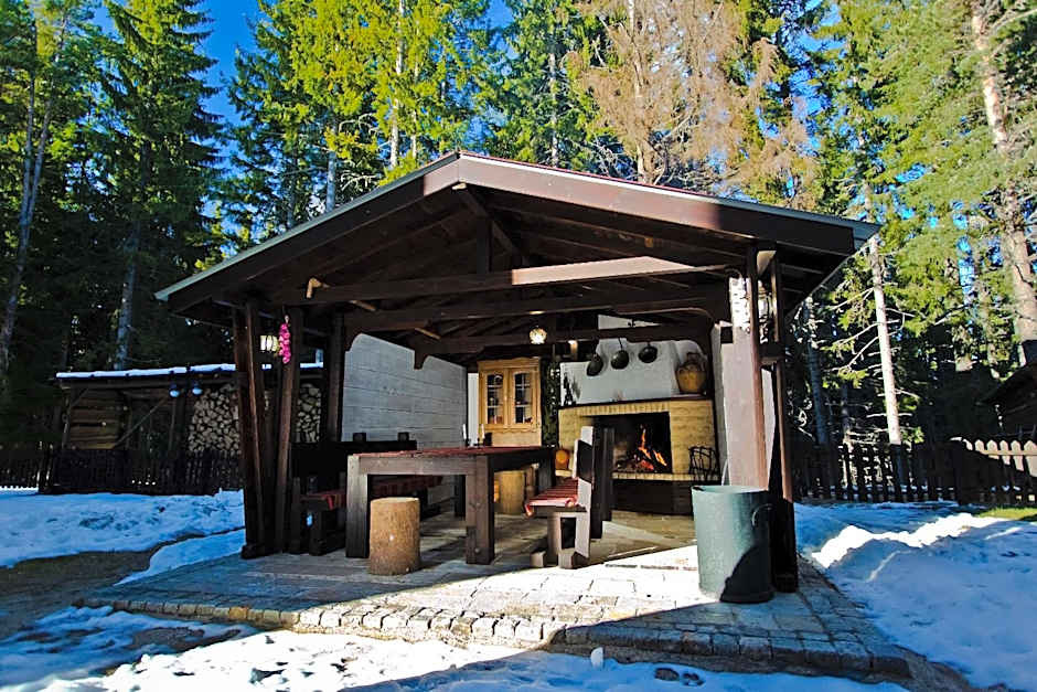 Monastery 2 Aparthotel