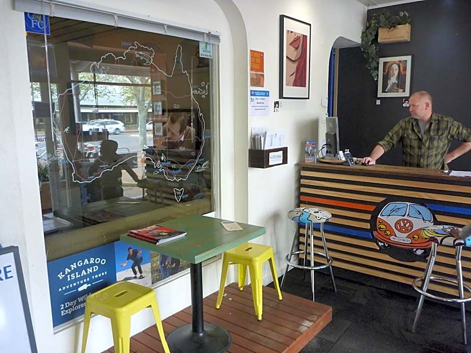 Adelaide Travellers Inn Backpackers Hostel