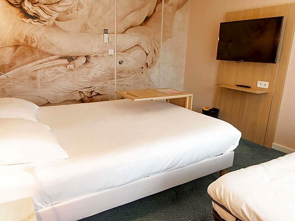 Ibis Styles Chinon
