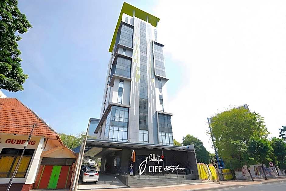 The Life Styles Hotel Surabaya