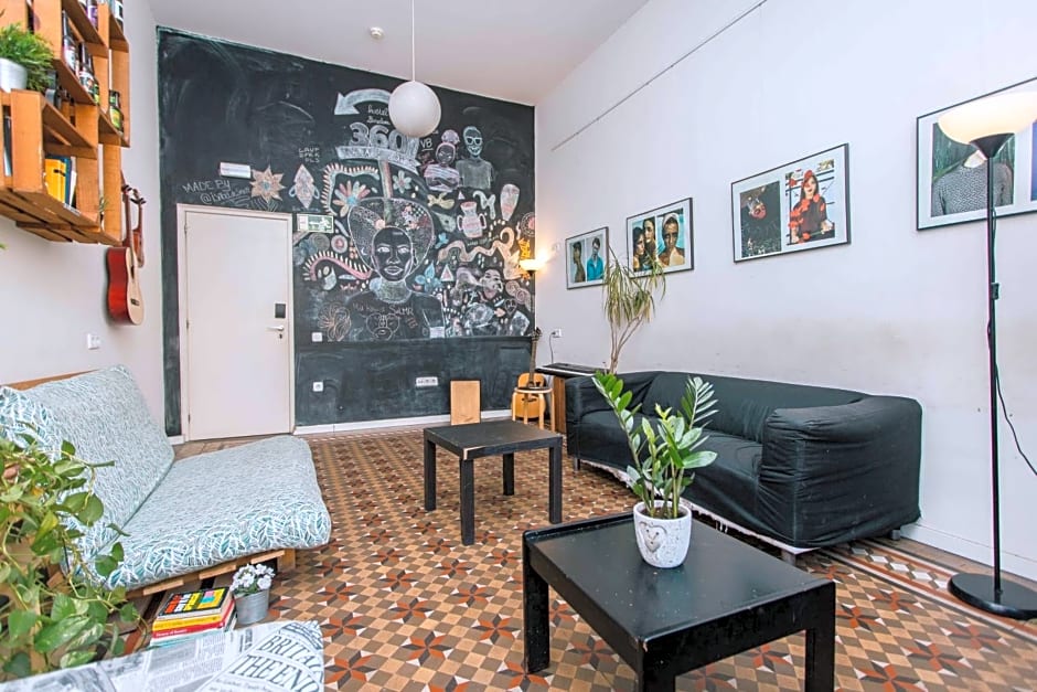 360 Hostel Barcelona Arts&Culture