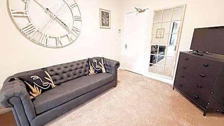 Family Room - 4 People