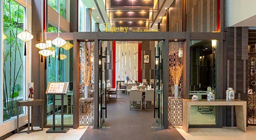 Classic Kameo Hotel & Services Apartment