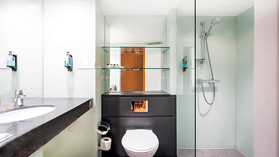 Holiday Inn London Luton Airport By IHG