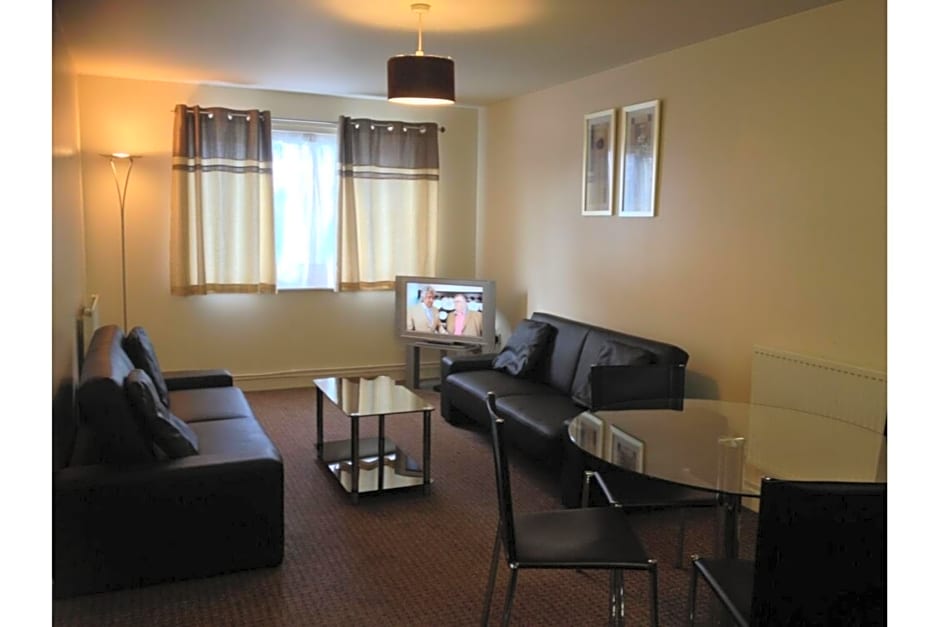 OYO Arinza Apartments