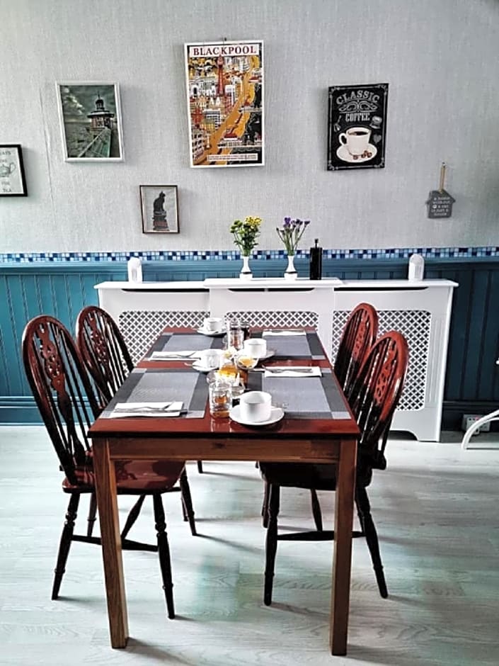 Sirocco Blues Guest House – Blackpool