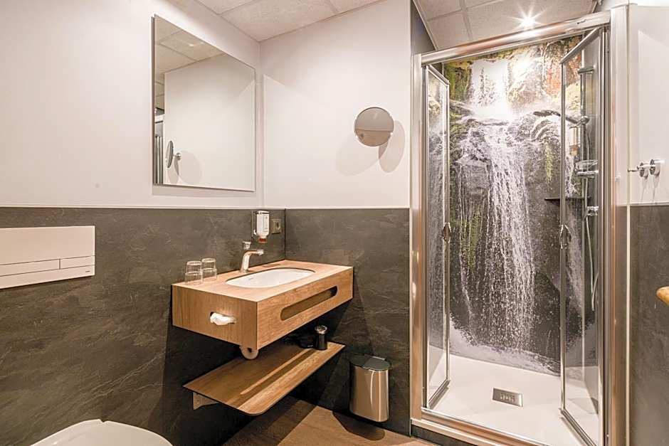 Hotel Café Adler 24h self check in