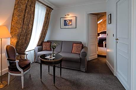 Signature Suite