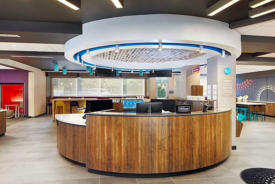 Tru by Hilton Atlanta Northlake Parkway