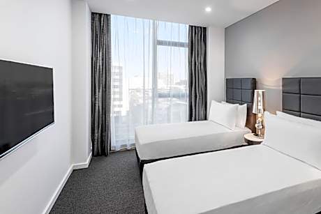 One Bedroom Twin Suite