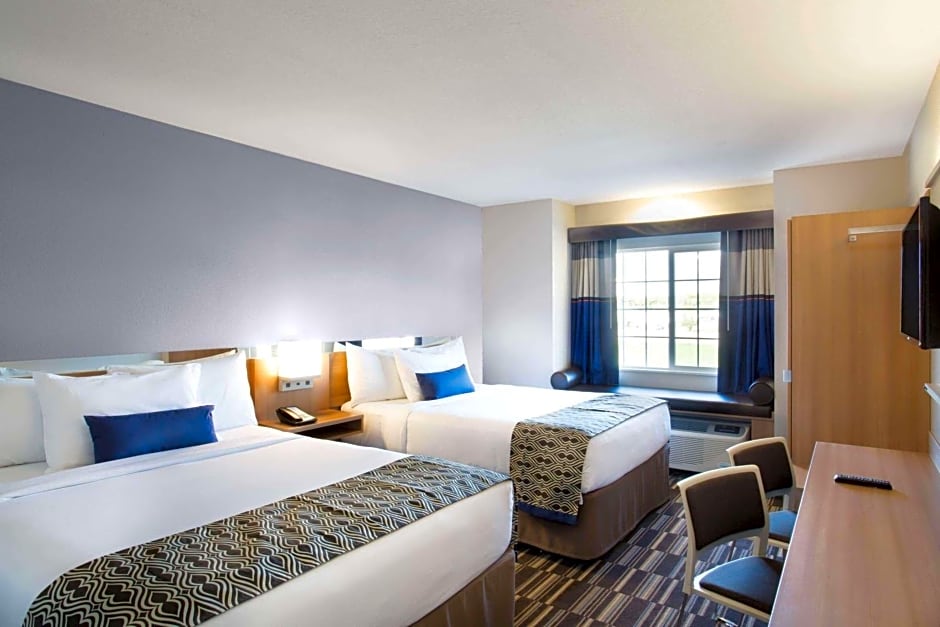 Microtel Inn & Suites By Wyndham Naples Vernal