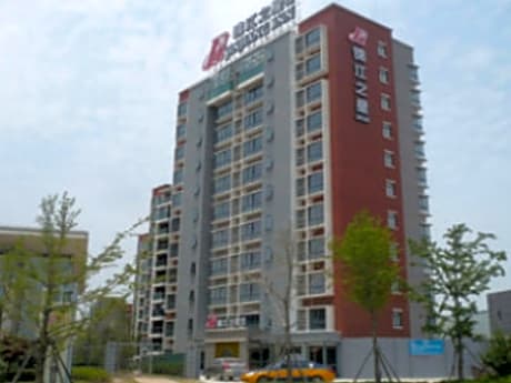 Jinjiang Inn Wuhu Fangte Yinhu North Road