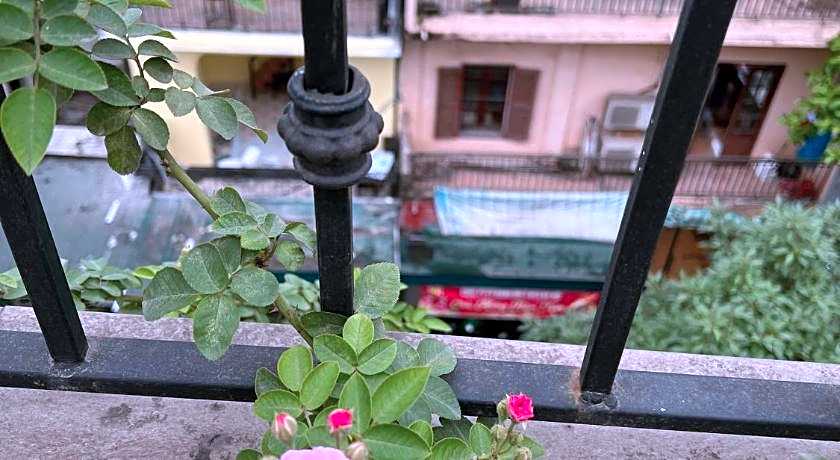 Holiday Suites Hotel & Spa