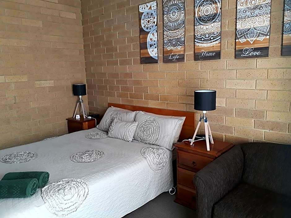 Moe Motor Inn - Contactless 24 hour Checkinn Available