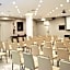 Lamaro Hotel