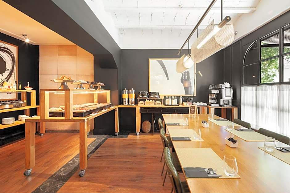 La França Travellers Adults Only