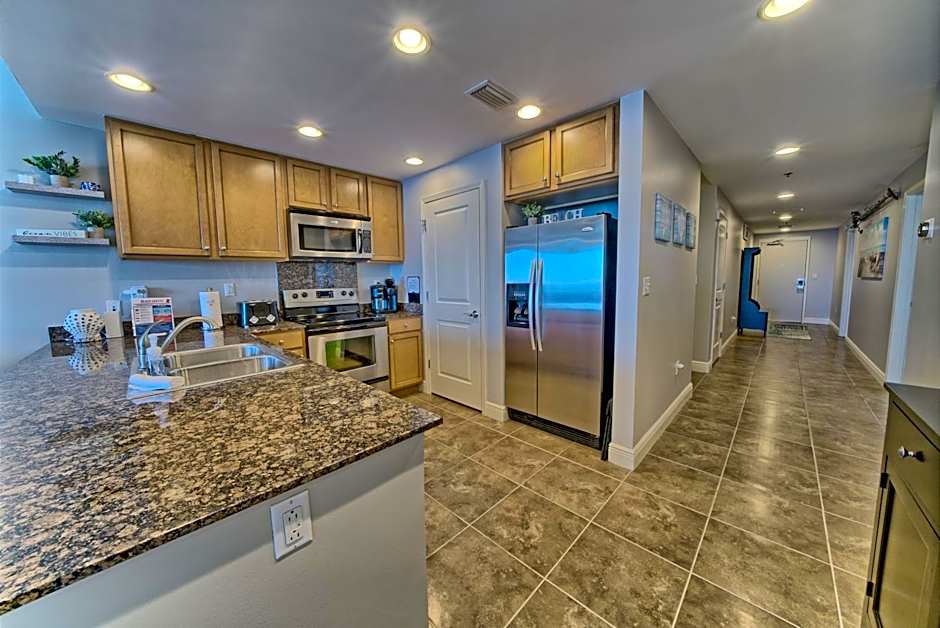 OCEAN FRONT CONDO w INCREDIBLE VIEWS