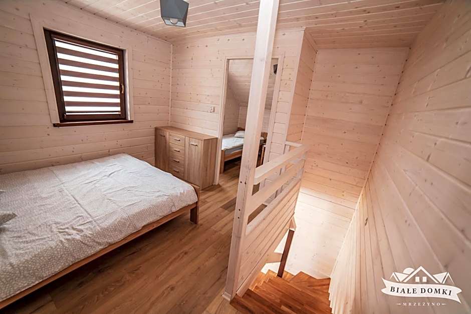 Białe Domki Mrzeżyno