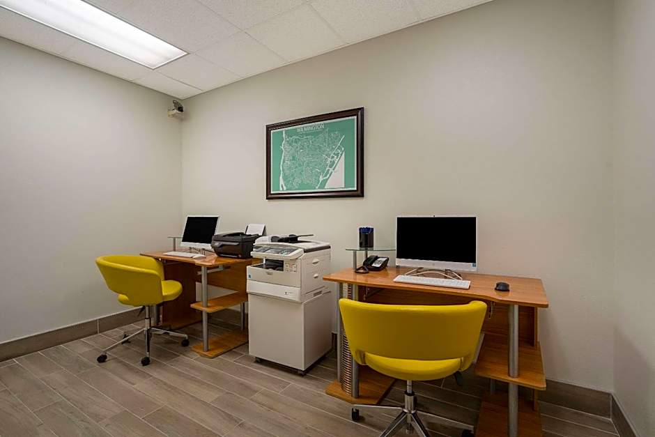 MainStay Suites Wilmington - University Area