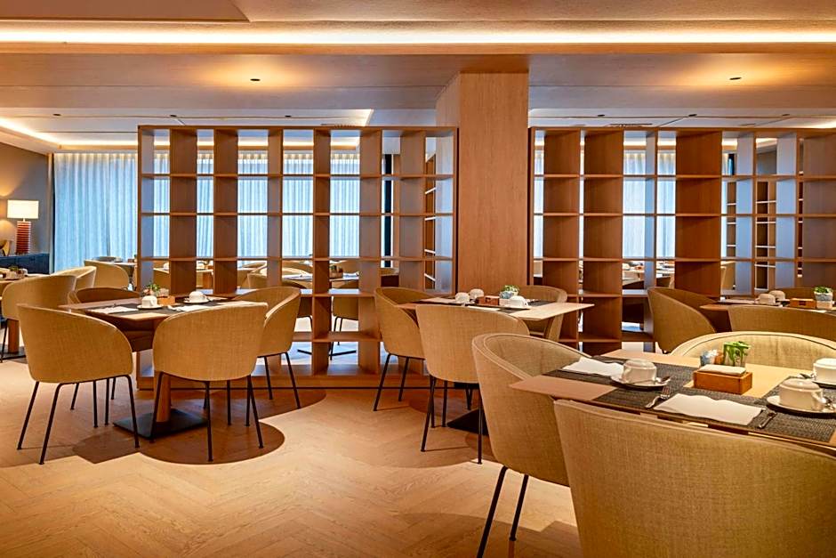 AC Hotel by Marriott Atocha