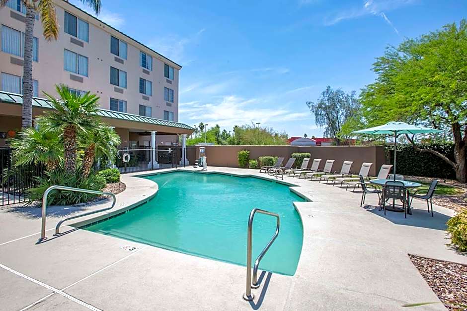 Country Inn & Suites by Radisson, Mesa, AZ