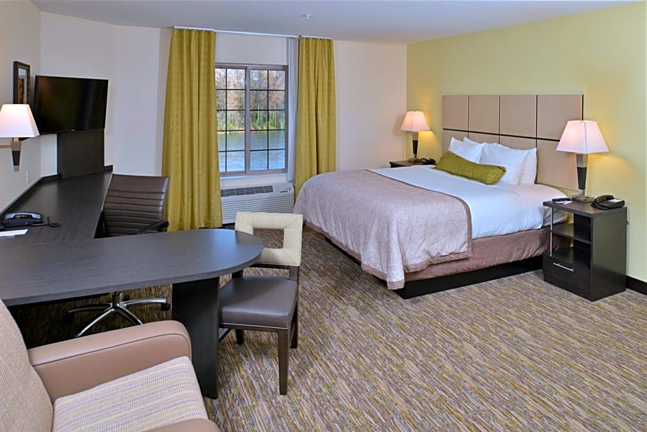 Candlewood Suites Eugene Springfield, an IHG Hotel