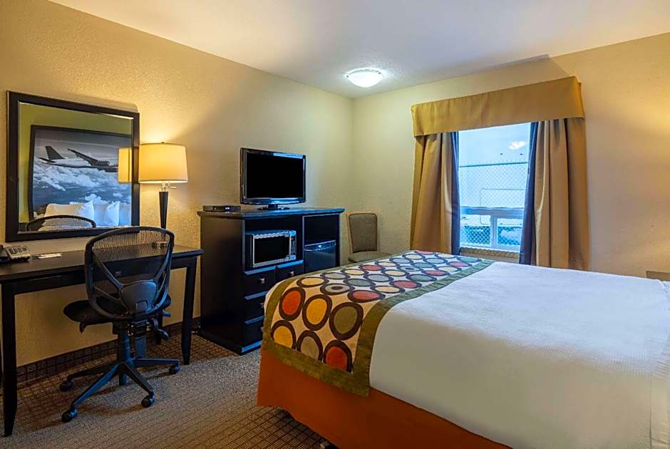 Super 8 by Wyndham Edmonton International Airport