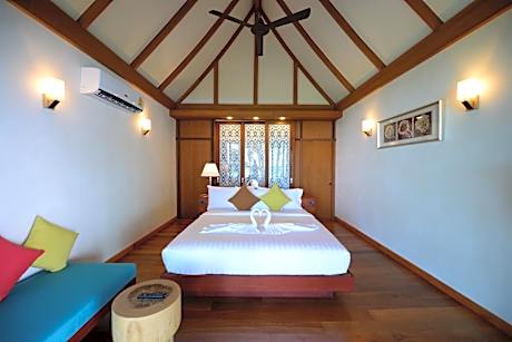 Deluxe Villa with King Bed