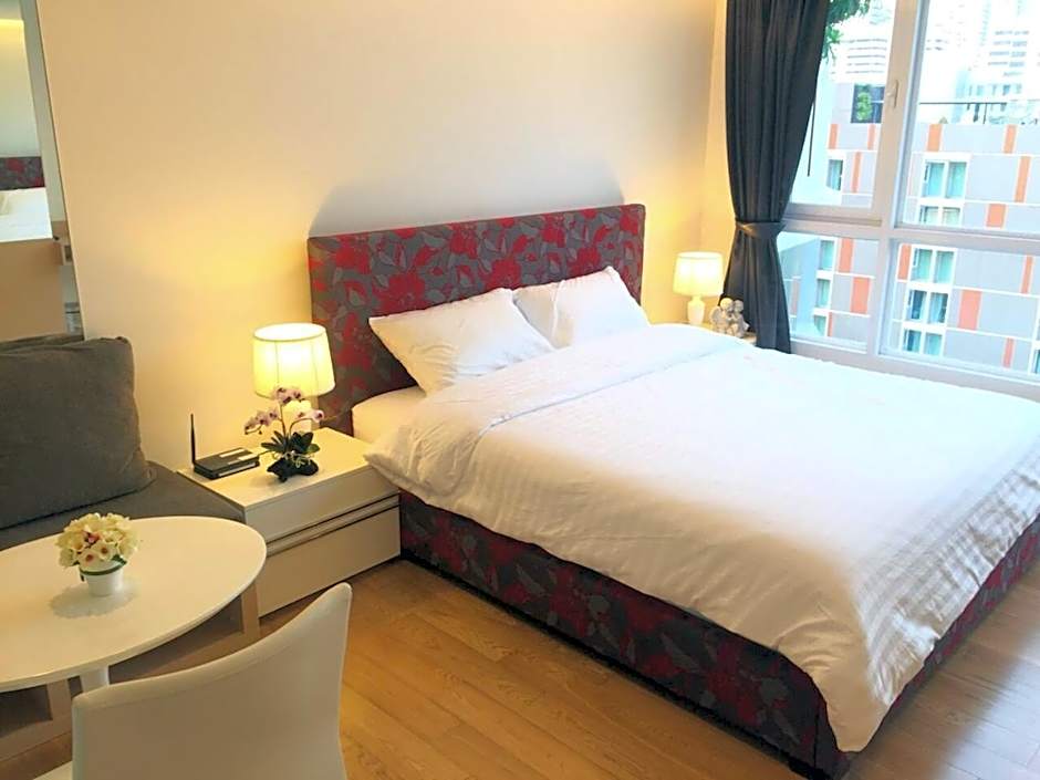 Luxury Suite @ BTS Nana