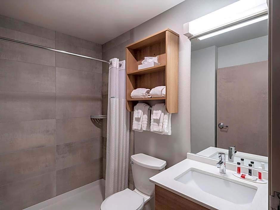 Microtel Inn & Suites by Wyndham Georgetown Lake